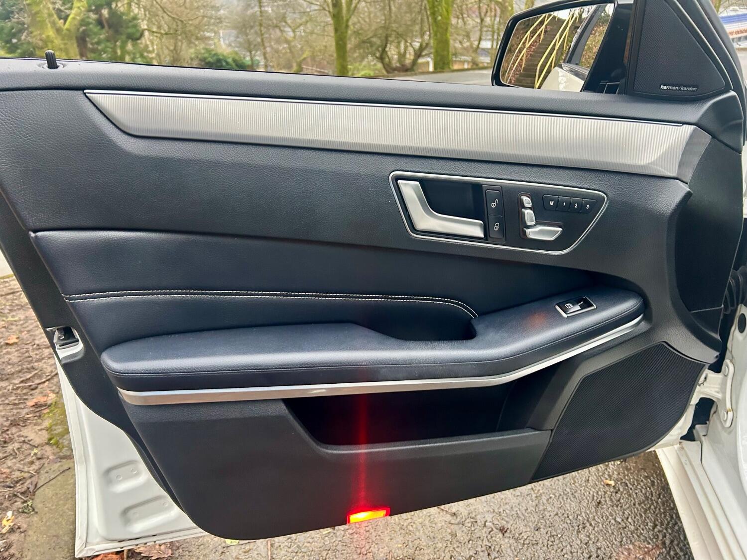 Used Mercedes-Benz E Class 2016 for sale - 76794140: Photo 24