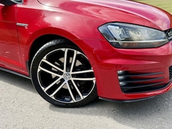 Used Volkswagen Golf 2015 for sale - 79365471: Photo