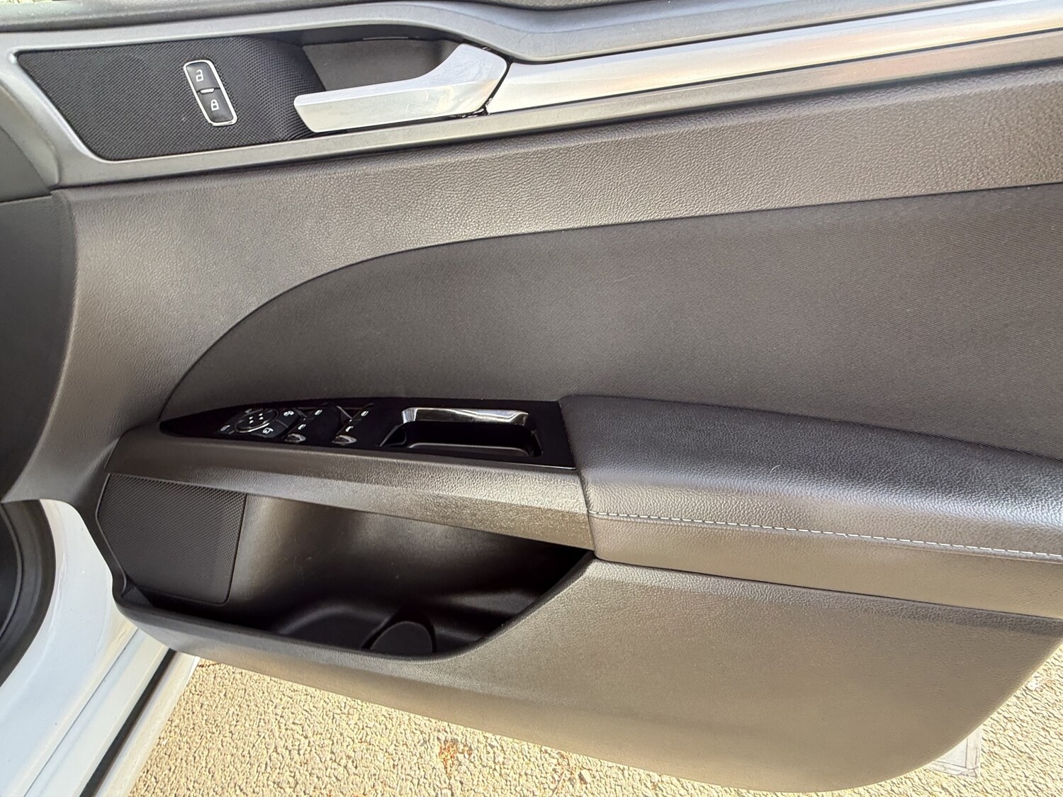 Used Ford Mondeo 2015 for sale - 78213472: Photo 21