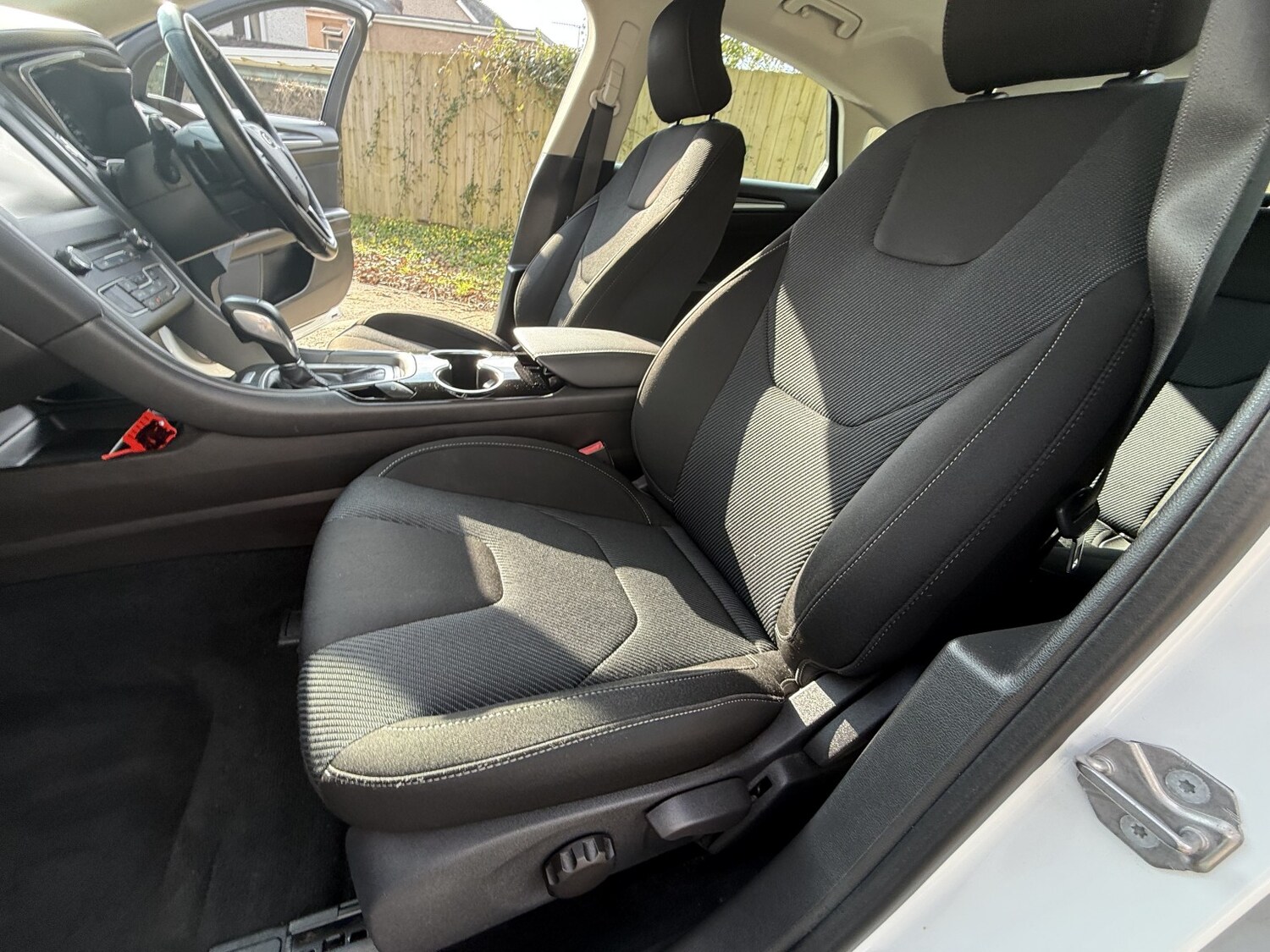 Used Ford Mondeo 2015 for sale - 78213472: Photo 26