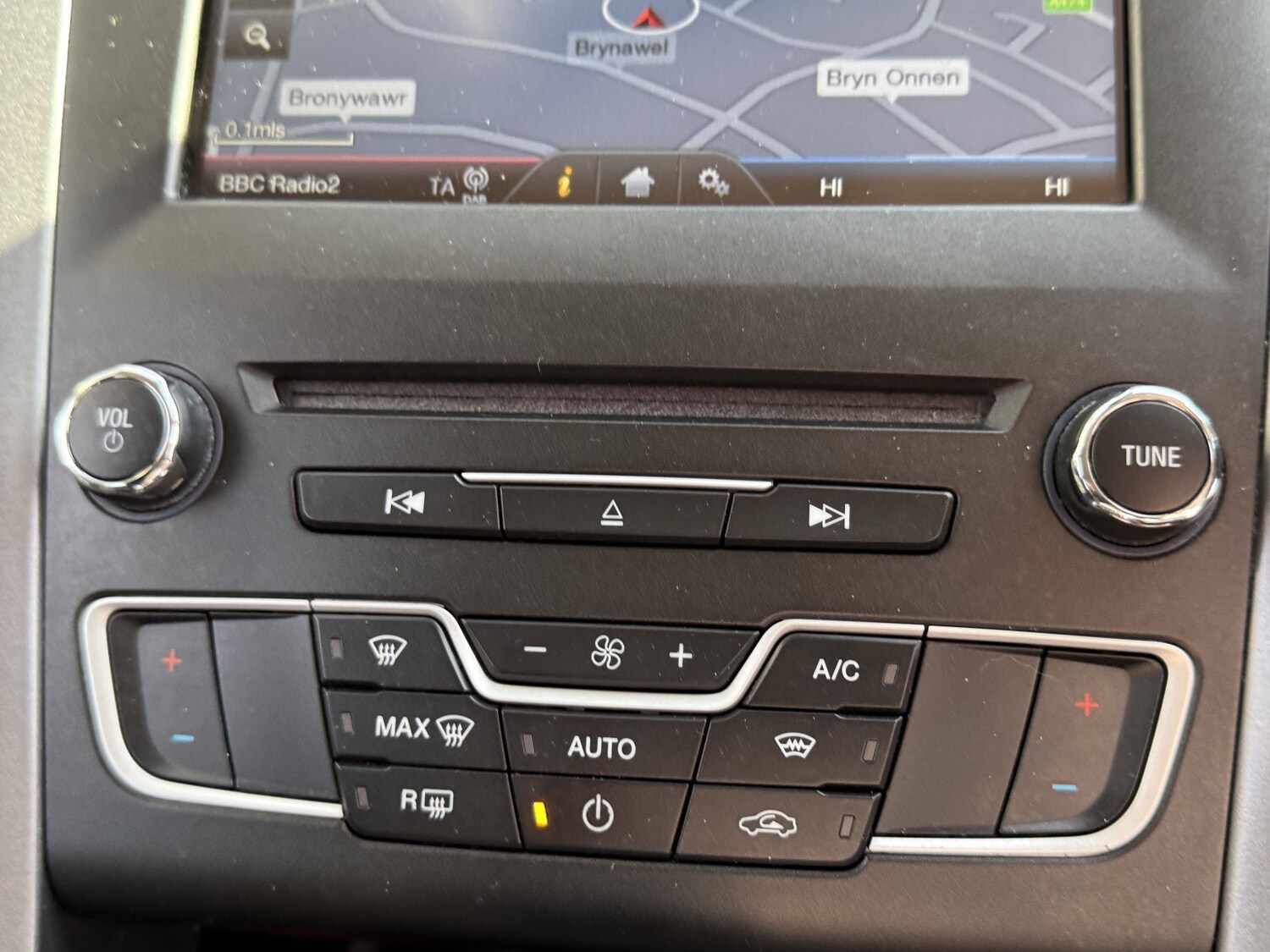 Used Ford Mondeo 2015 for sale - 78213472: Photo 41