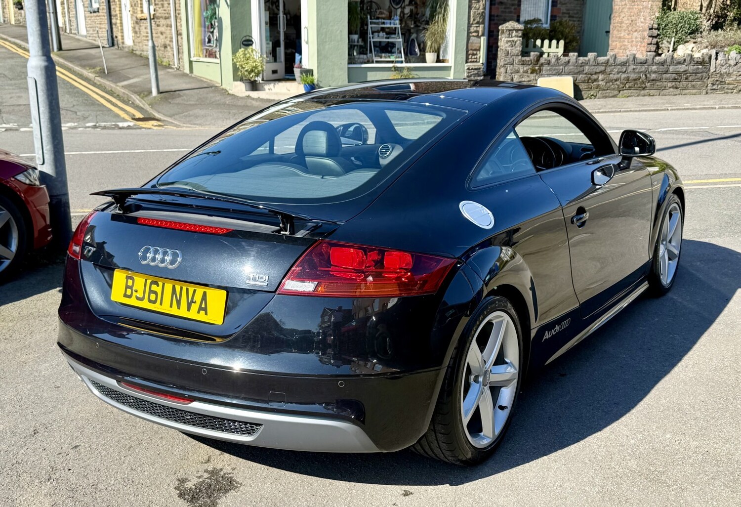 Used Audi TT 2011 for sale - 77968646: Photo 4