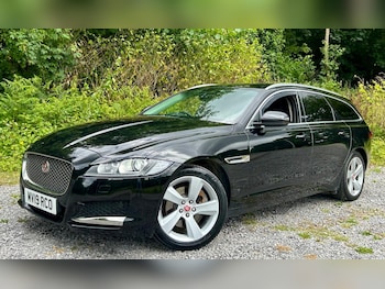 Used Jaguar XF 2019 for sale - 78614226: Photo