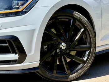 Used Volkswagen Golf 2017 for sale - 78213623: Photo