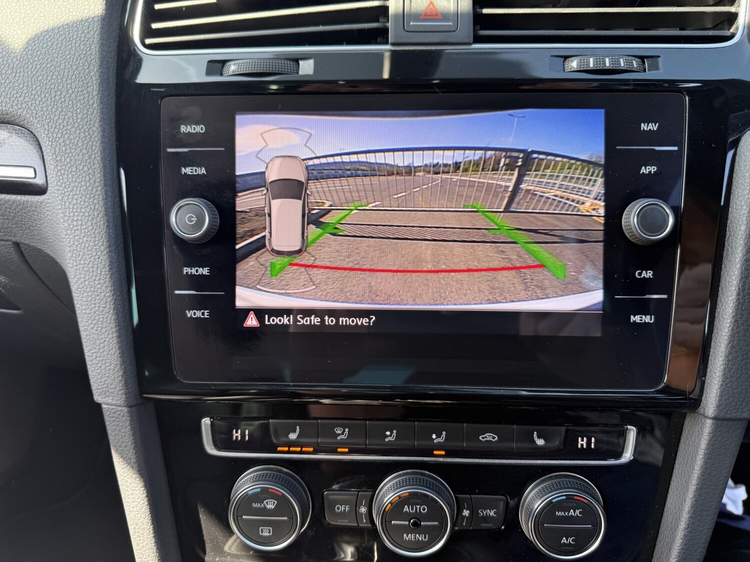 Used Volkswagen Golf 2017 for sale - 78213623: Photo 38