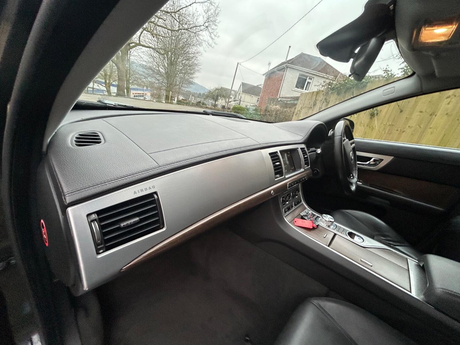 Used Jaguar XF 2013 for sale - 77453391: Photo 24