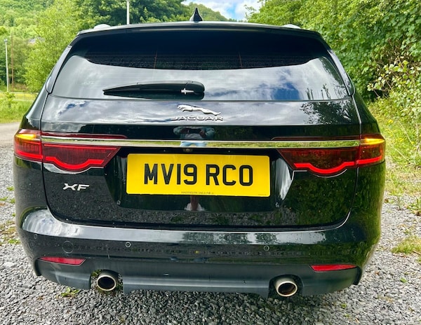 Used Jaguar XF 2019 for sale - 74676870: Photo 2