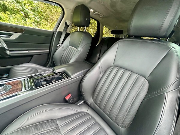 Used Jaguar XF 2019 for sale - 74676870: Photo 30