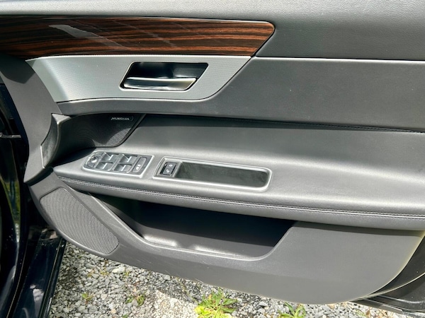 Used Jaguar XF 2019 for sale - 74676870: Photo 32