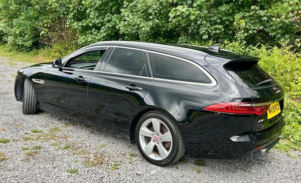 Used Jaguar XF 2019 for sale - 74676870: Photo 3