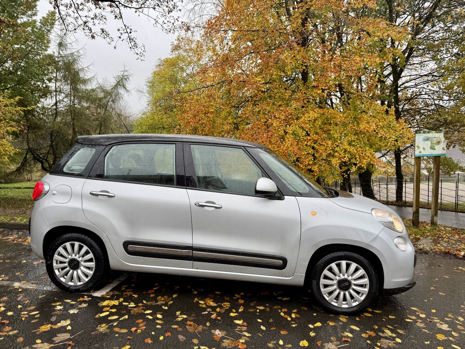 Used Fiat 500L 2014 for sale - 76547940: Photo 2