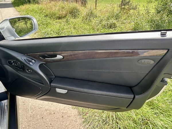 Used Mercedes-Benz SL 2011 for sale - 76093760: Photo 11