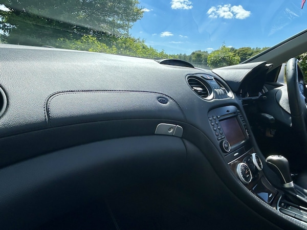 Used Mercedes-Benz SL 2011 for sale - 76093760: Photo 25