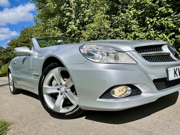 Used Mercedes-Benz SL 2011 for sale - 76093760: Photo 2