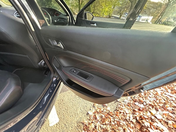 Used Peugeot 308 2017 for sale - 72899873: Photo 24