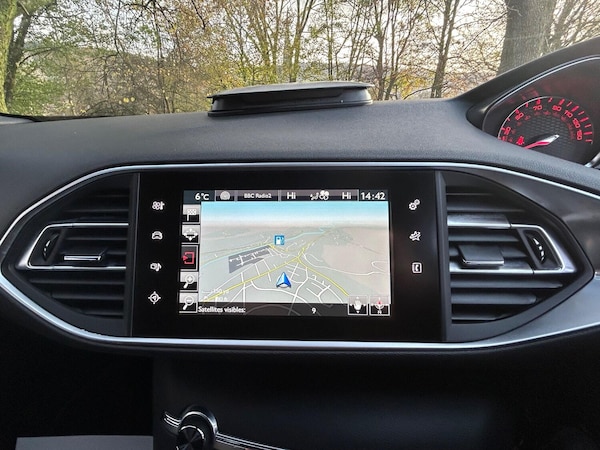 Used Peugeot 308 2017 for sale - 72899873: Photo 40