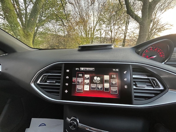 Used Peugeot 308 2017 for sale - 72899873: Photo 44