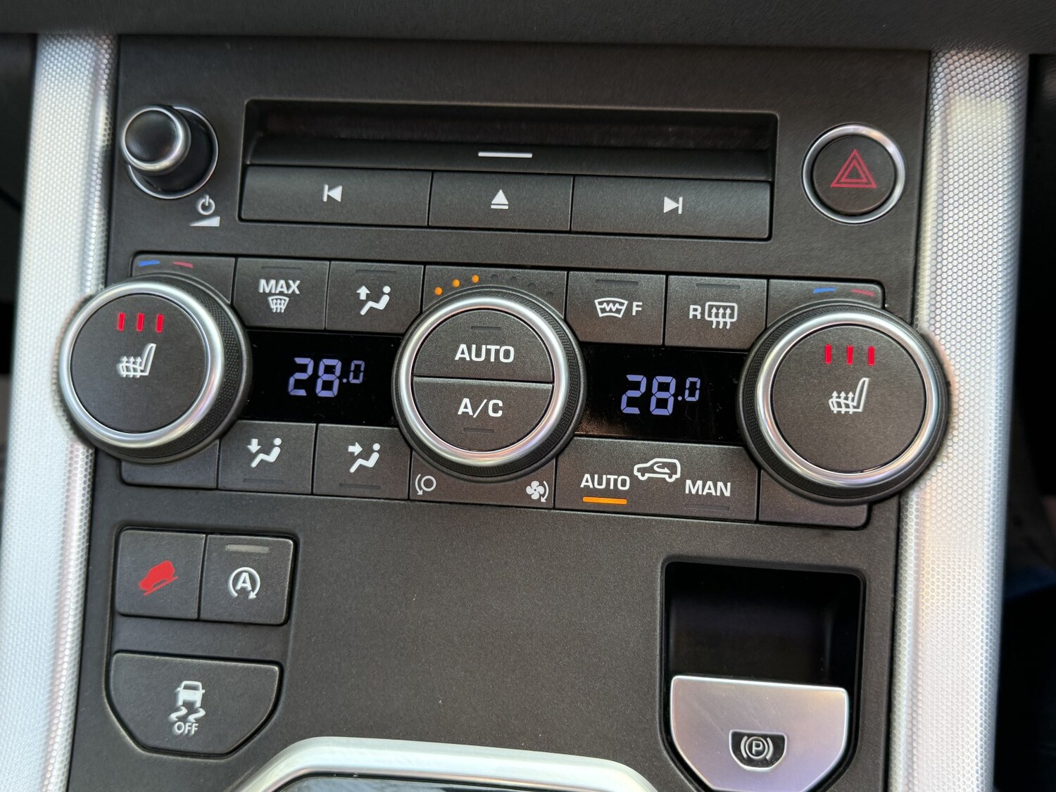 Used Land Rover Range Rover Evoque 2018 for sale - 78213479: Photo 38