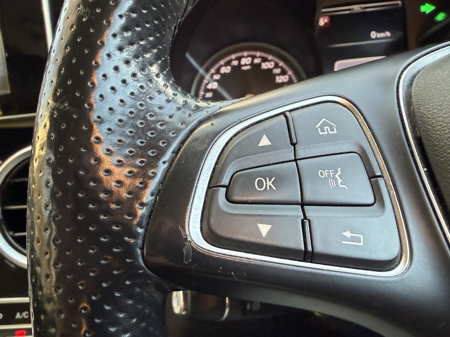 Used Mercedes-Benz C Class 2014 for sale - 77073106: Photo 49