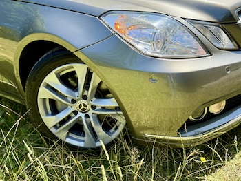 Used Mercedes-Benz E Class 2010 for sale - 79605100: Photo