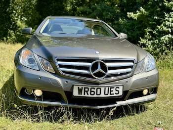 Used Mercedes-Benz E Class 2010 for sale - 79605100: Photo