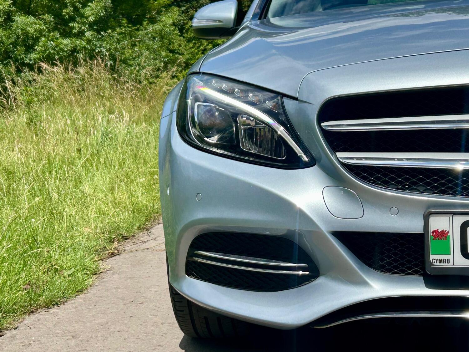 Used Mercedes-Benz C Class 2014 for sale - 77073056: Photo 3