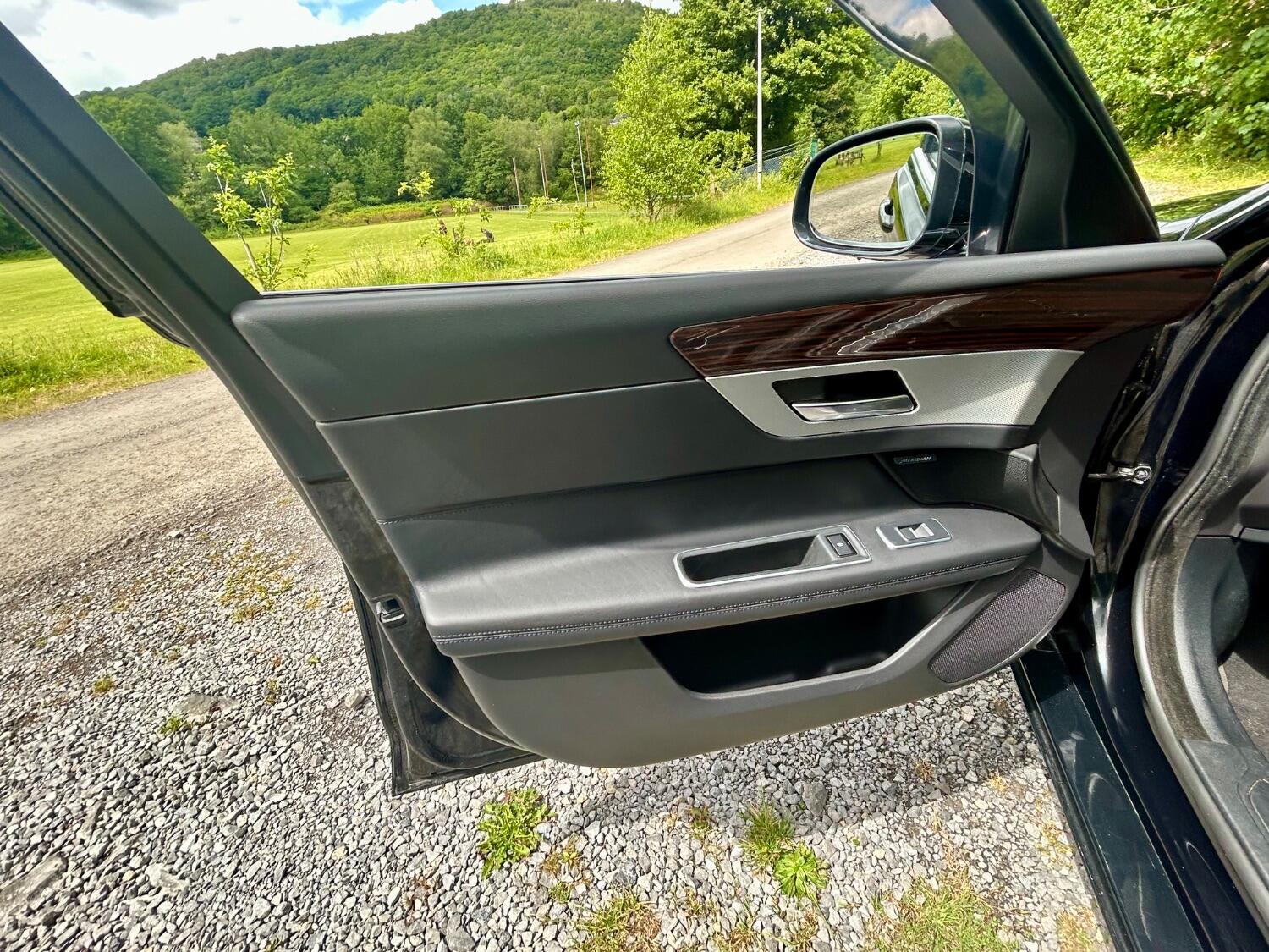 Used Jaguar XF 2019 for sale - 76565234: Photo 24