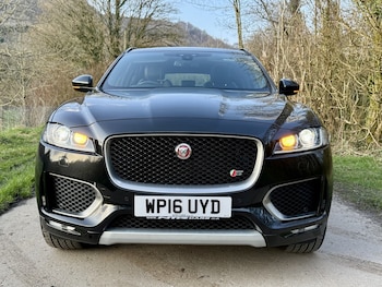 Used Jaguar F-Pace 2016 for sale - 78213603: Photo