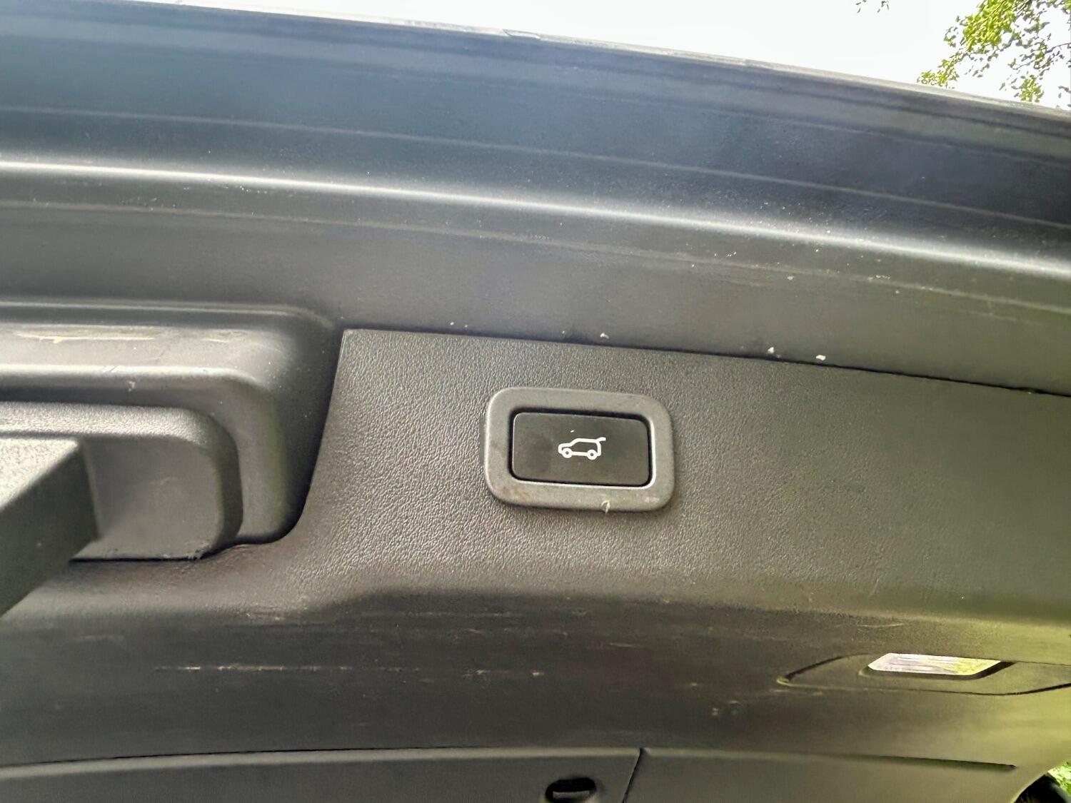 Used Jaguar XF 2019 for sale - 76794134: Photo 26