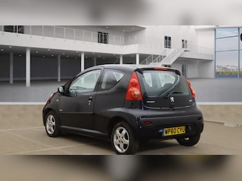 Used Peugeot 107 2011 for sale - 77676403: Photo