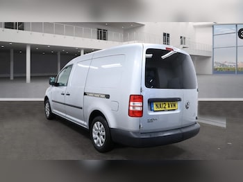 Used Volkswagen Caddy Maxi 2012 for sale - 77206860: Photo