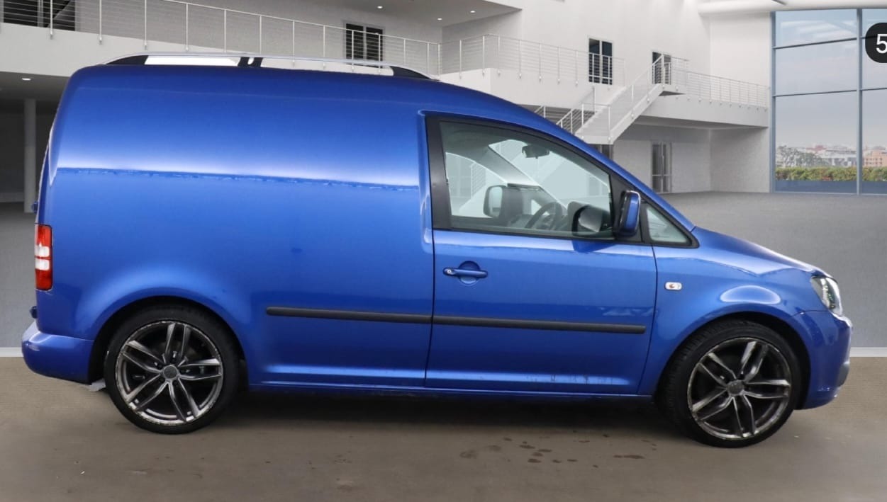 Used Volkswagen Caddy 2015 for sale - 76410311: Photo 5