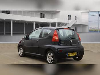 Used Peugeot 107 2011 for sale - 79740125: Photo
