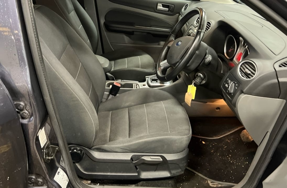 Used Ford Focus 2009 for sale - 76411966: Photo 8