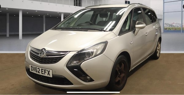 Used Vauxhall Zafira 2012 for sale - 76142357: Photo 2