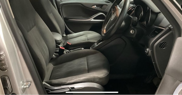 Used Vauxhall Zafira 2012 for sale - 76142357: Photo 4