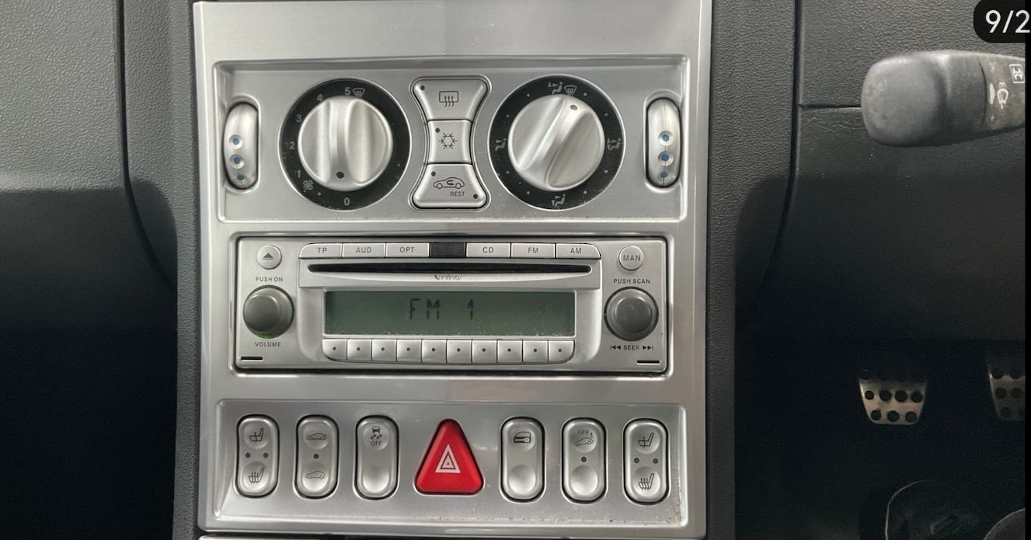 Used Chrysler Crossfire 2004 for sale - 77073347: Photo 7