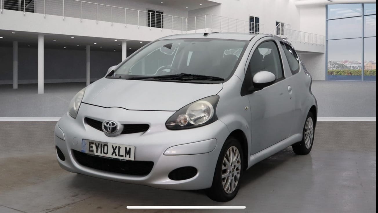 Used Toyota AYGO 2010 for sale - 76410752: Photo 3