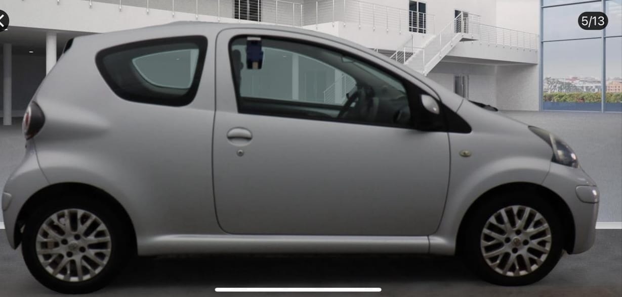 Used Toyota AYGO 2010 for sale - 76410752: Photo 6