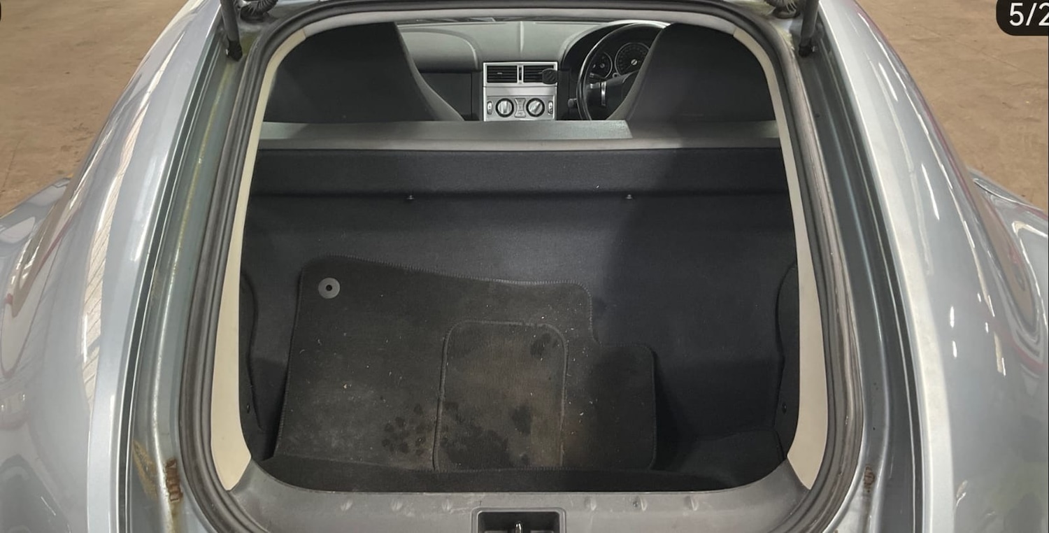 Used Chrysler Crossfire 2004 for sale - 77400101: Photo 9