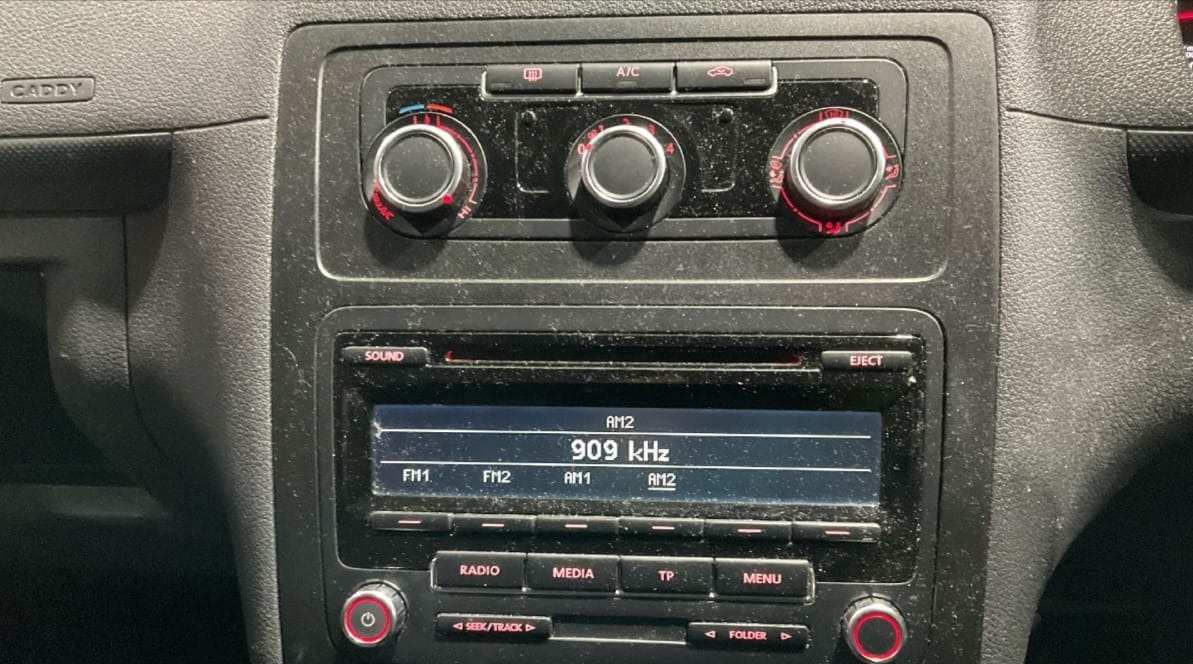 Used Volkswagen Caddy 2015 for sale - 76379601: Photo 9