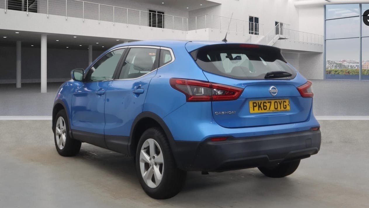 Used Nissan Qashqai 2017 for sale - 77399587: Photo 3