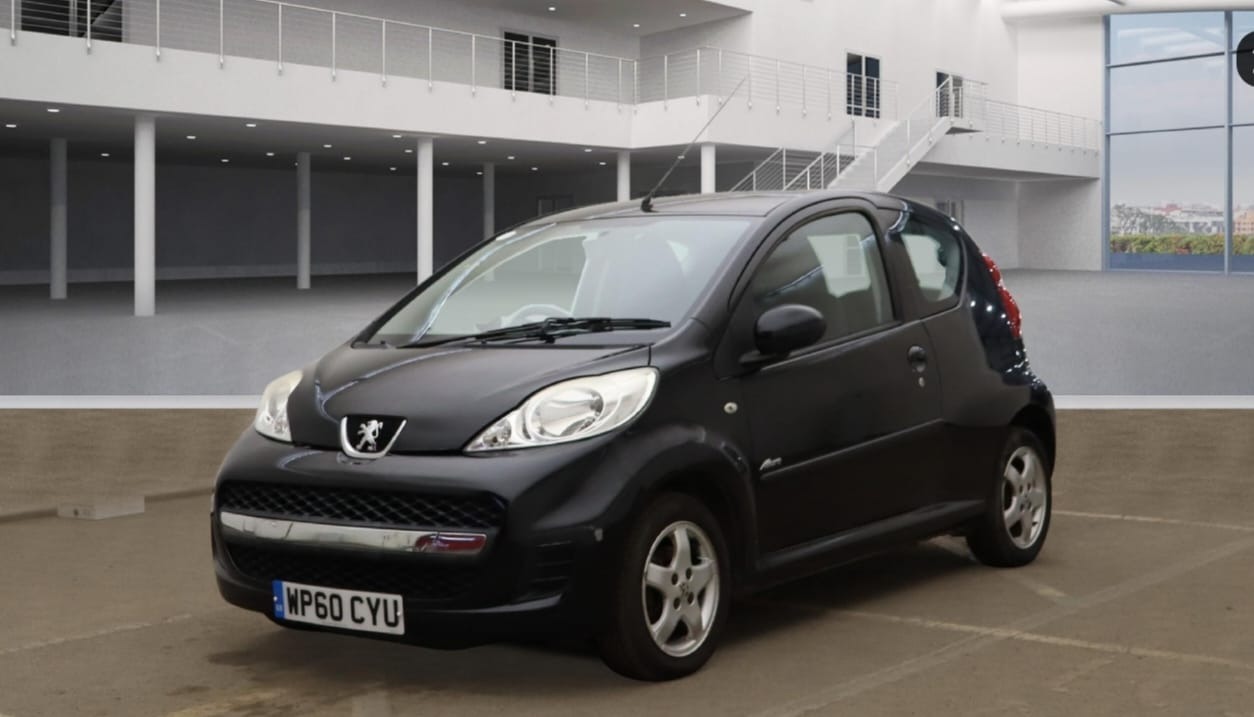 Used Peugeot 107 2011 for sale - 77400097: Photo 2