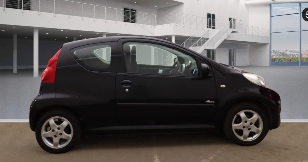 Used Peugeot 107 2011 for sale - 77400097: Photo 5