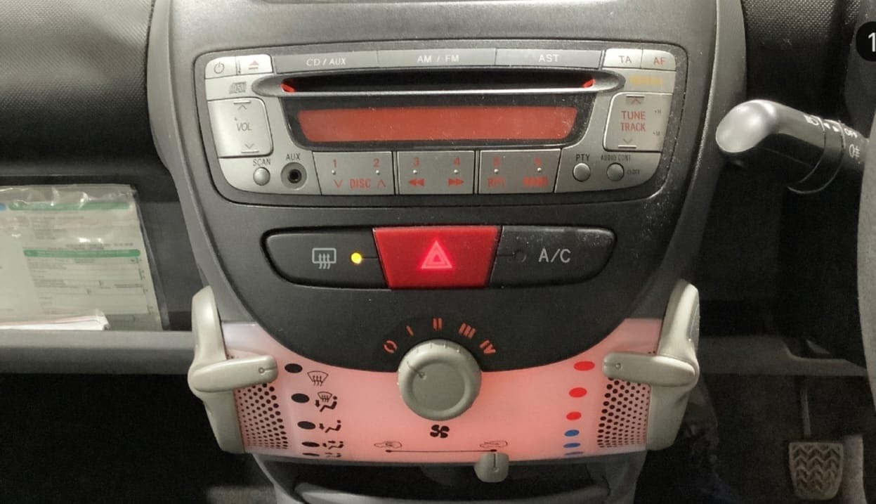 Used Peugeot 107 2011 for sale - 77400097: Photo 9