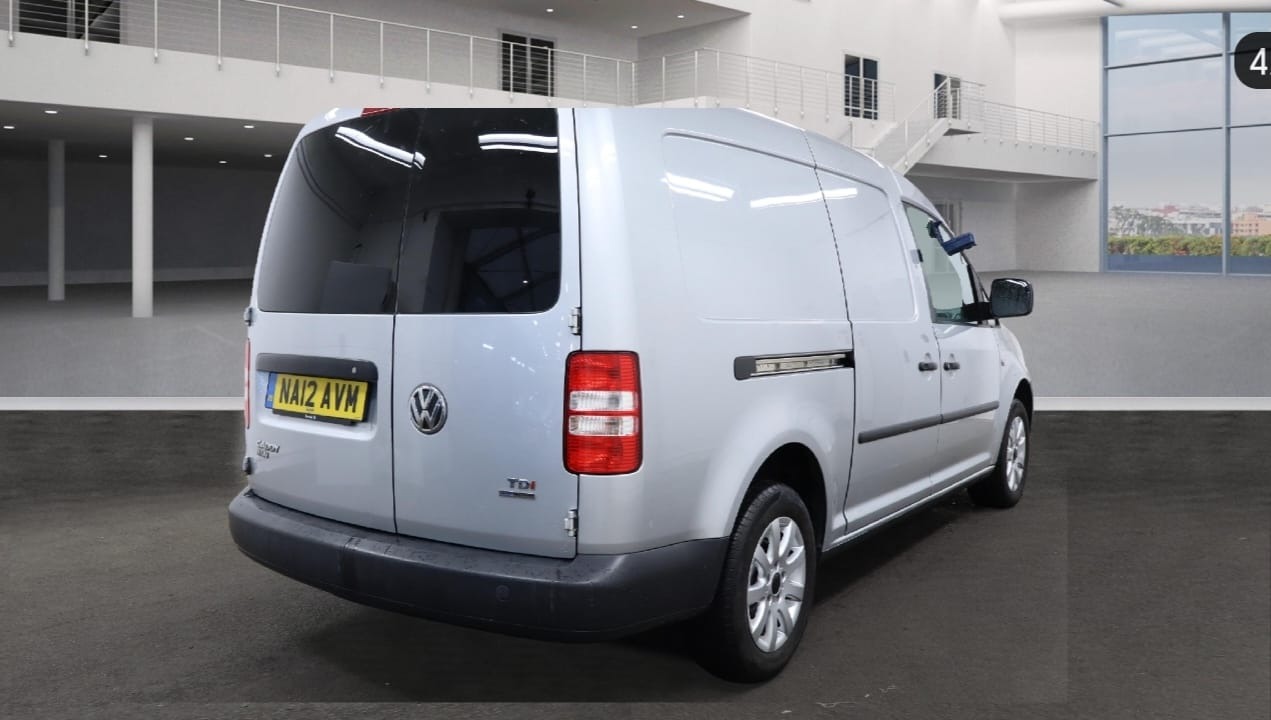 Used Volkswagen Caddy Maxi 2012 for sale - 77399589: Photo 4