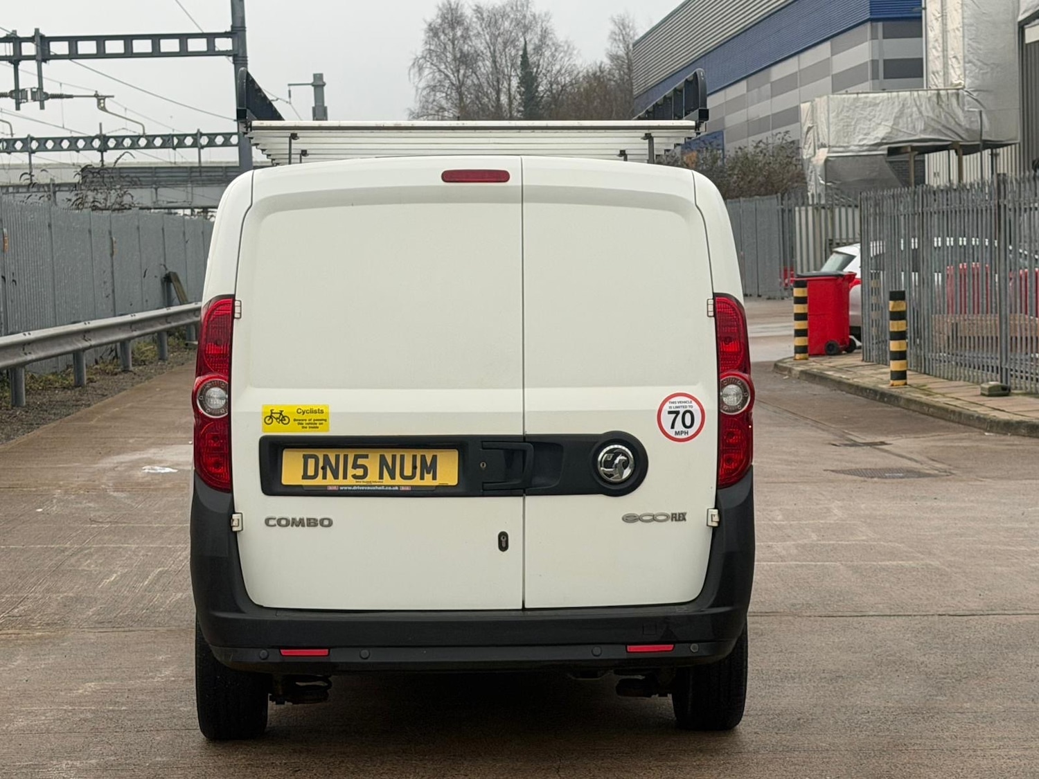 Used Vauxhall Combo 2015 for sale - 77319963: Photo 6