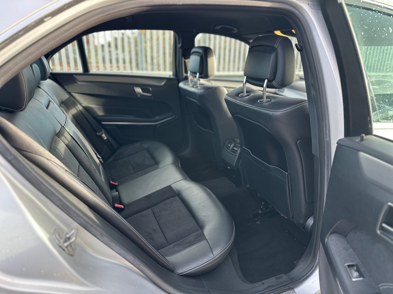 Used Mercedes-Benz E Class 2014 for sale - 77584891: Photo 10