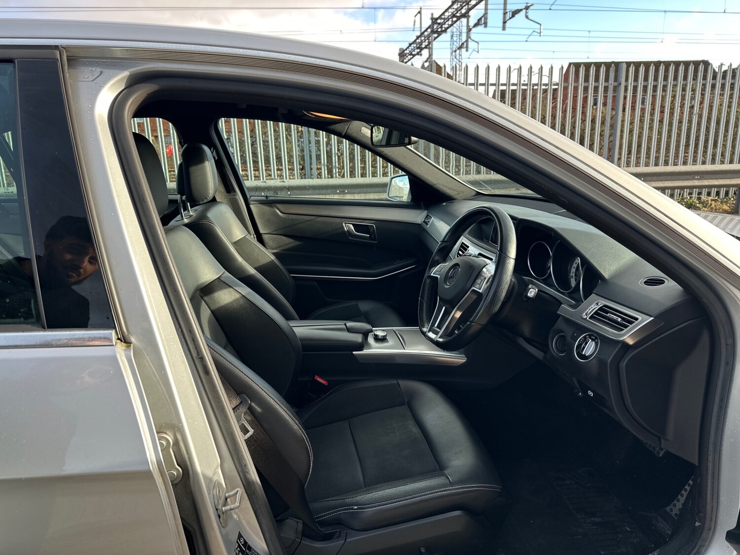 Used Mercedes-Benz E Class 2014 for sale - 77584891: Photo 11