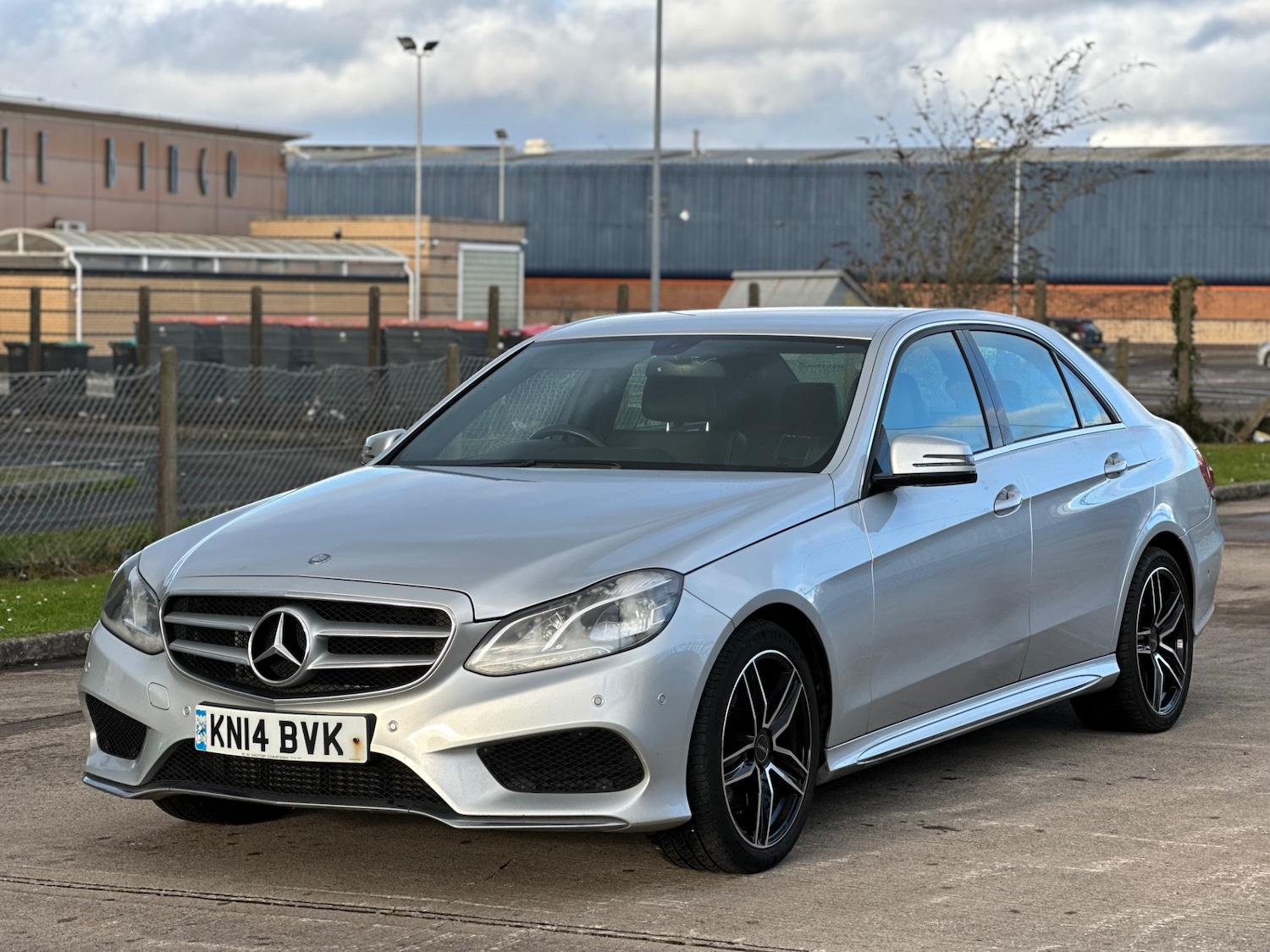 Used Mercedes-Benz E Class 2014 for sale - 77584891: Photo 4